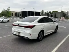 2023 Changan Eado PLUS 1.4T GDI DCT Premium, белый — фото 3