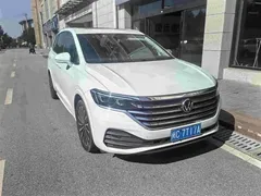 2022 Volkswagen Viloran 380TSI Premium, белый — фото 3