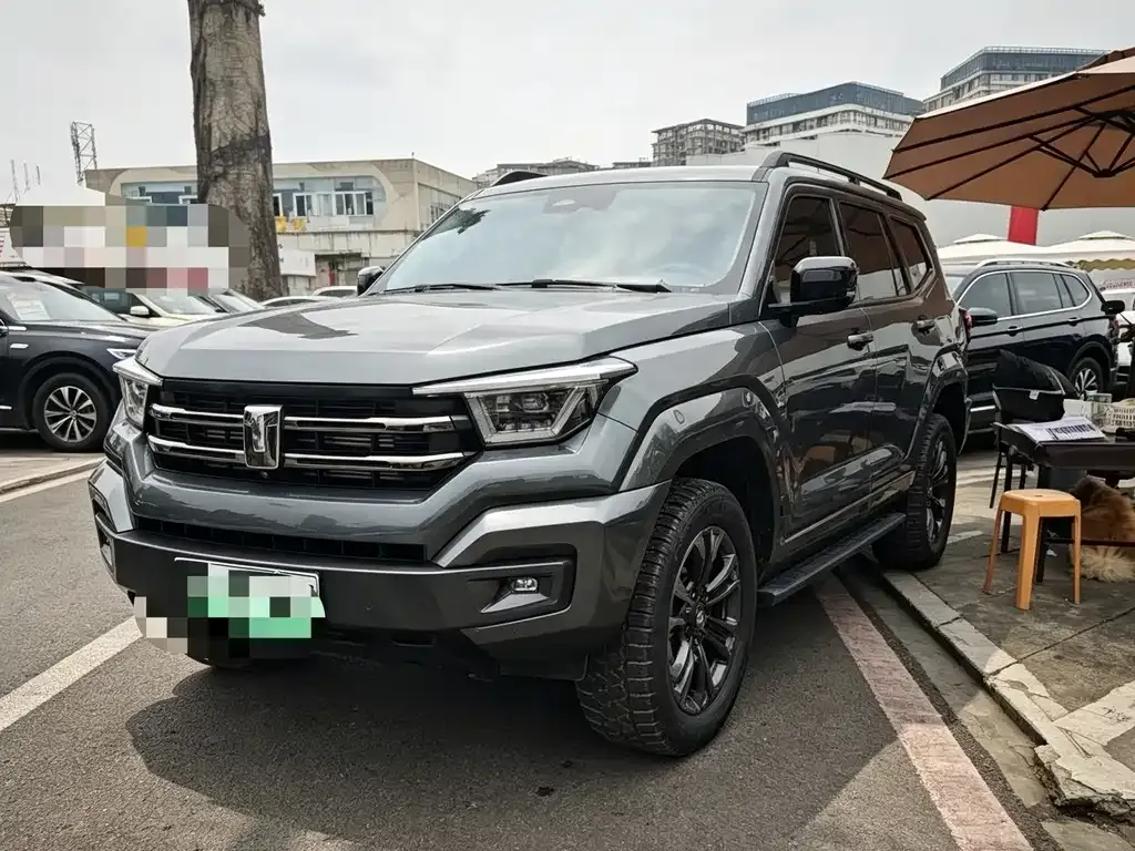 2023 Tank 400 Hi4-T PHEV