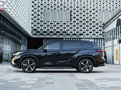 2021 Toyota Crown Kluger 2.5L Hybrid 4WD Flagship, чёрный — фото 2