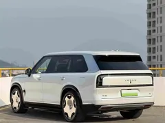 2025 Zeekr 9X Hyper 70kWh 6-seat, белый — фото 6