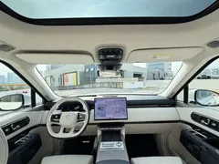 2025 Zeekr 9X Hyper 70kWh 6-seat, белый — фото 14