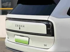 2025 Zeekr 9X Hyper 70kWh 6-seat, белый — фото 19