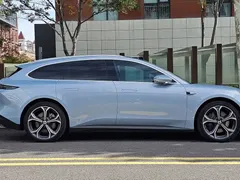 2024 Nio ET5T 75kWh Touring, синий — фото 9