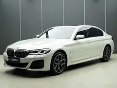 2022 BMW 5 Series 530Li Premium M Sport Package, белый — фото 2