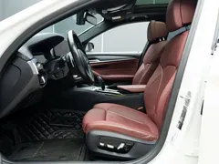 2022 BMW 5 Series 530Li Premium M Sport Package, белый — фото 10