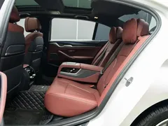 2022 BMW 5 Series 530Li Premium M Sport Package, белый — фото 13