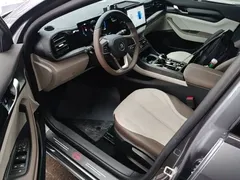 2024 BYD Qin PLUS Honor DM-i PHEV 55km Leading — фото 16