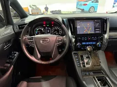 2023 Toyota Alphard 2.5L Hybrid Premium Gold, чёрный — фото 9