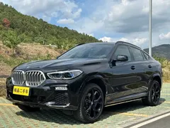 2021 BMW X6 Premium M Sport Package, чёрный — фото 1