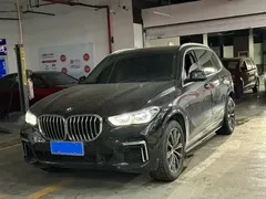 2023 BMW X5 30Li Premium M Sport Package, чёрный — фото 1