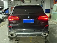 2023 BMW X5 30Li Premium M Sport Package, чёрный — фото 8