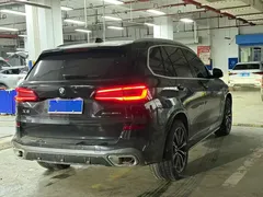 2023 BMW X5 30Li Premium M Sport Package, чёрный — фото 9