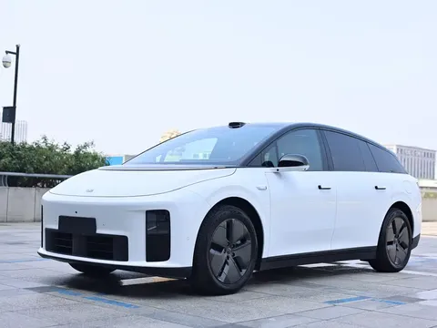 2026 Li Auto i6 2WD Standard