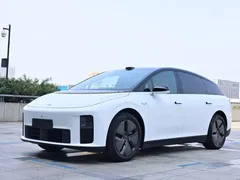 2026 Li Auto i6 2WD Standard, белый — фото 1