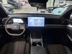 2026 BYD Song Pro DM-i PHEV 220KM Exceed, белый — фото 8