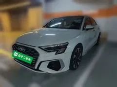 2022 Audi A3L Limousine 35 TFSI Fashion Sport, белый — фото 1