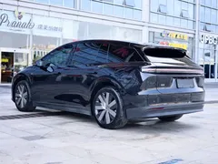 2025 Li Auto i6 4WD Standard, чёрный — фото 5