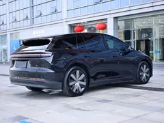 2025 Li Auto i6 4WD Standard, чёрный — фото 6
