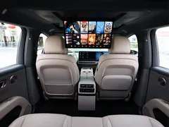 2025 Li Auto i6 4WD Standard, чёрный — фото 17