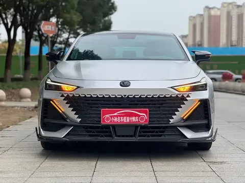 2022 Changan UNI-V 1.5T Premium