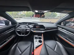 2022 Changan UNI-V 1.5T Premium — фото 8