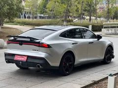2022 Changan UNI-V 1.5T Premium — фото 11
