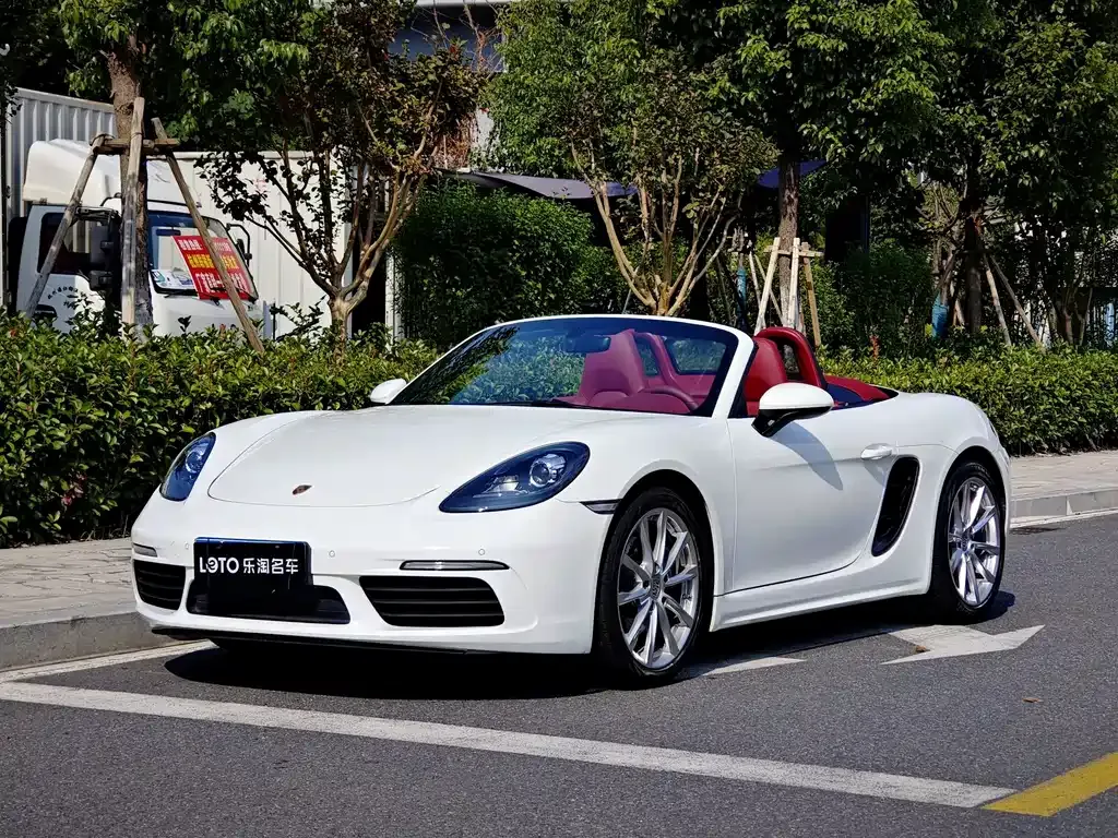 2022 Porsche 718 Boxster 2.0T