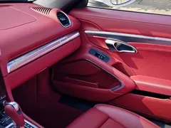 2022 Porsche 718 Boxster 2.0T, белый — фото 15
