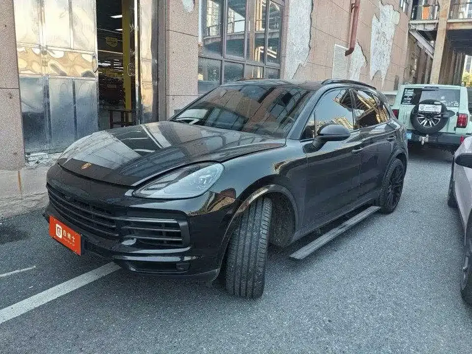 2023 Porsche Cayenne 3.0T Platinum Edition