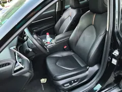 2021 Toyota Camry 2.5G Luxury, чёрный — фото 11