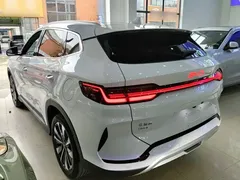 2025 BYD Song PLUS DM-i 112KM PHEV Premium, белый — фото 5