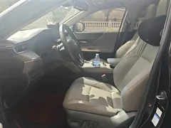 2022 Toyota Harrier Hybrid 2.5L CVT 4WD Premium, чёрный — фото 4