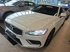 2022 Volvo S60 B4 Luxury, белый — фото 2