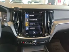 2022 Volvo S60 B4 Luxury, белый — фото 13
