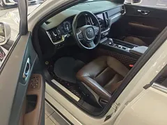 2022 Volvo S60 B4 Luxury, белый — фото 16