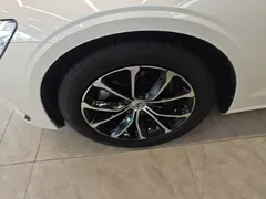 2022 Volvo S60 B4 Luxury, белый — фото 23