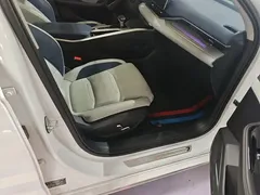 2021 Geely Preface 2.0TD Premium, белый — фото 25