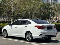 2019 Hyundai Mistra 1.8L AT Premium DLX, белый — фото 4