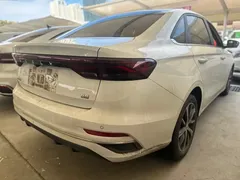 2023 Geely Emgrand 4th Gen Champion 1.5L CVT Premium, белый — фото 15