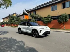 2023 Nio ES8 75kWh Executive, белый — фото 3