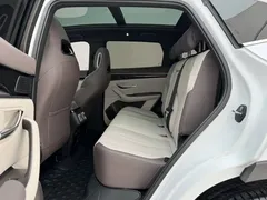 2025 BYD Song PLUS DM-i 112KM PHEV Premium, белый — фото 17