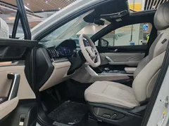 2025 BYD Tang PHEV DM-i 115KM Smart Driving Premium, белый — фото 6