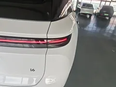 2025 Li Auto i6 4WD Standard, белый — фото 8