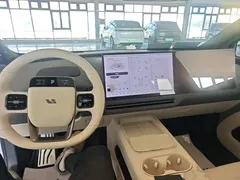 2025 Li Auto i6 4WD Standard, белый — фото 10