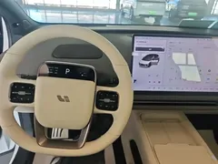 2025 Li Auto i6 4WD Standard, белый — фото 11