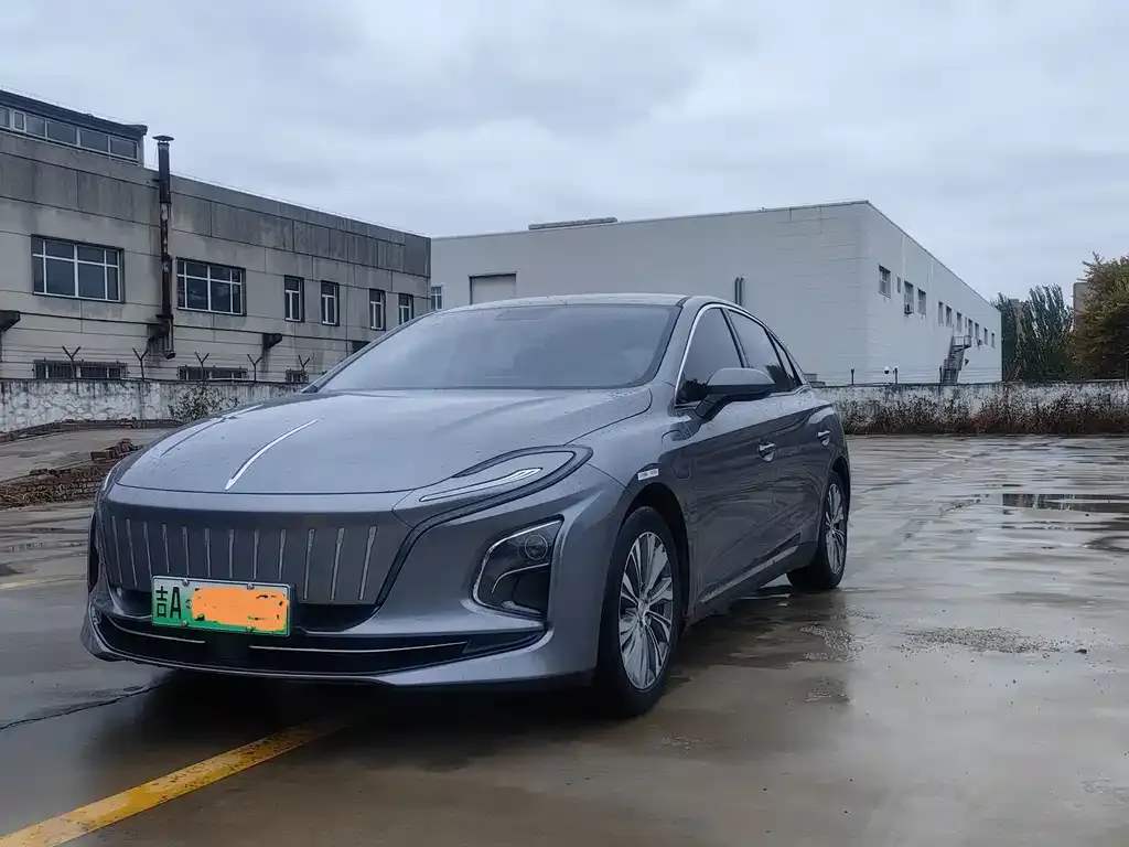 2024 Hongqi E-QM5 EV 610km Plus