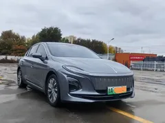 2024 Hongqi E-QM5 EV 610km Plus — фото 3