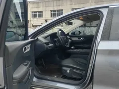 2024 Hongqi E-QM5 EV 610km Plus — фото 10