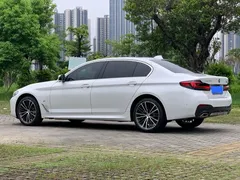 2023 BMW 5 Series 530Li Leading M Sport Package, белый — фото 4